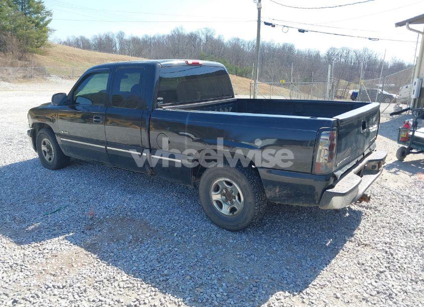 Photo 3 of 2002 Chevrolet Silverado 1500 LS (VIN 2GCEC19V321341014)