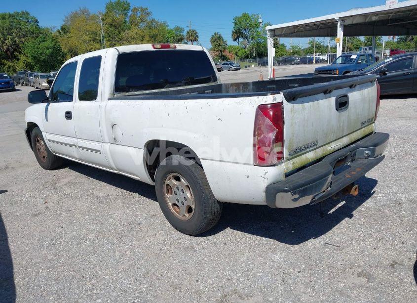 Photo 3 of 2003 Chevrolet Silverado 1500 LS (VIN 2GCEC19V331221635)