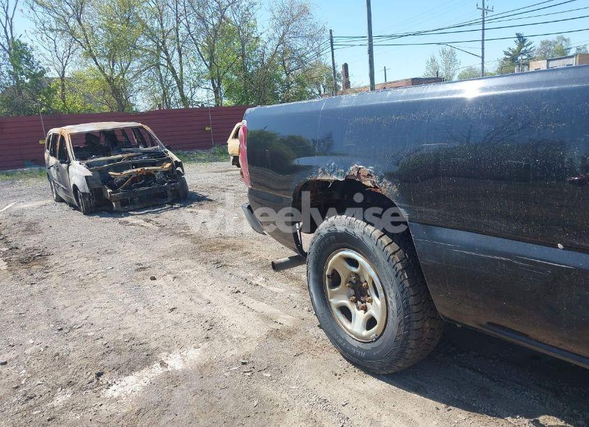 Photo 13 of 2003 Chevrolet Silverado 1500 (VIN 2GCEC19V331354055)
