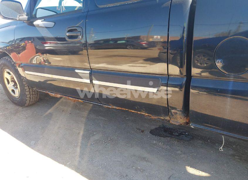 Photo 16 of 2003 Chevrolet Silverado 1500 (VIN 2GCEC19V331354055)