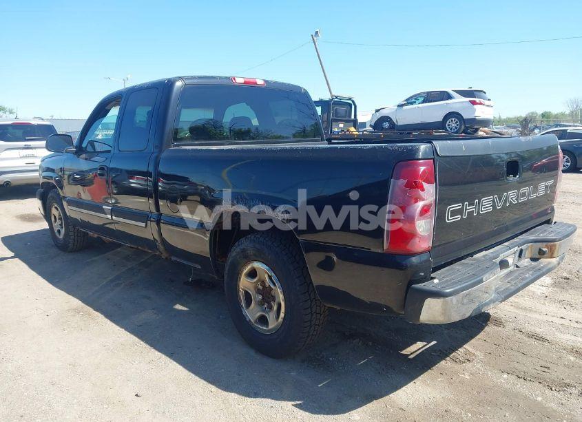 Photo 3 of 2003 Chevrolet Silverado 1500 (VIN 2GCEC19V331354055)