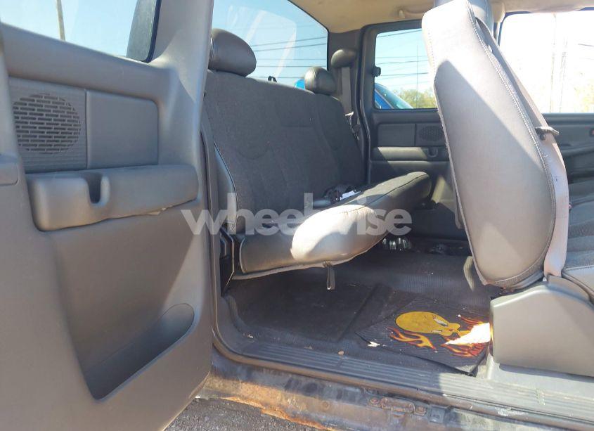 Photo 8 of 2003 Chevrolet Silverado 1500 (VIN 2GCEC19V331354055)