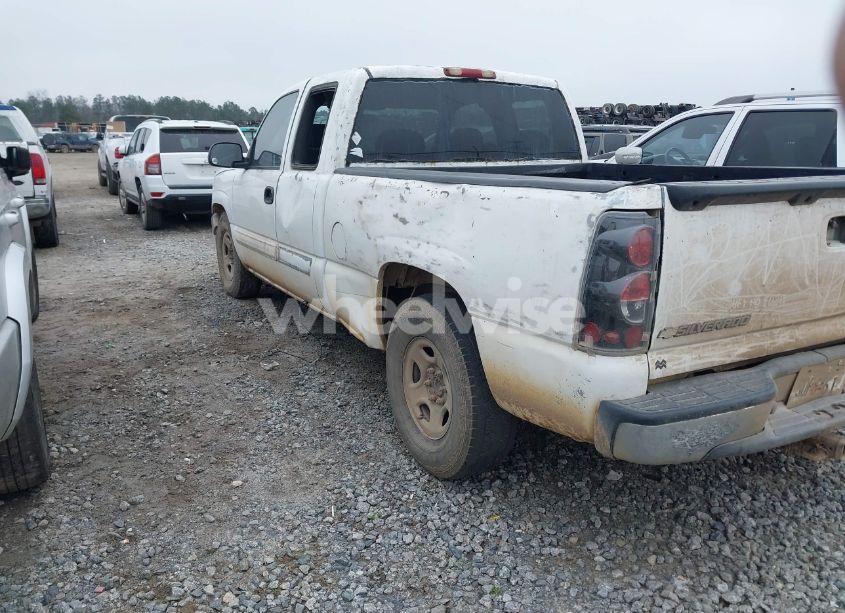 Photo 3 of 2004 Chevrolet Silverado 1500 LS (VIN 2GCEC19V341103859)