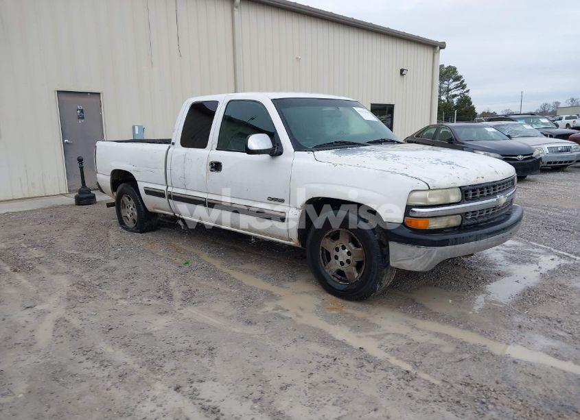 2001 Chevrolet Silverado 1500 LS (VIN 2GCEC19V411202153) main photo