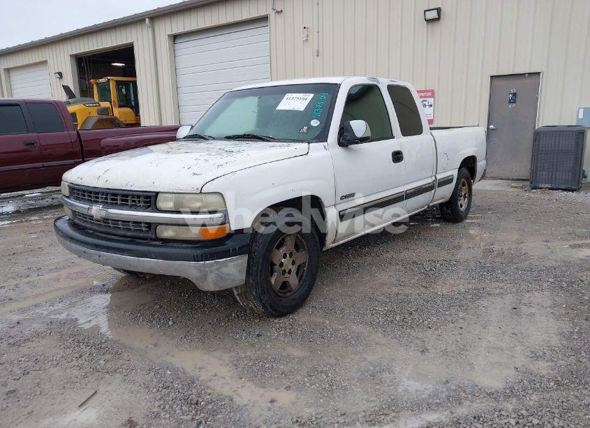Photo 2 of 2001 Chevrolet Silverado 1500 LS (VIN 2GCEC19V411202153)