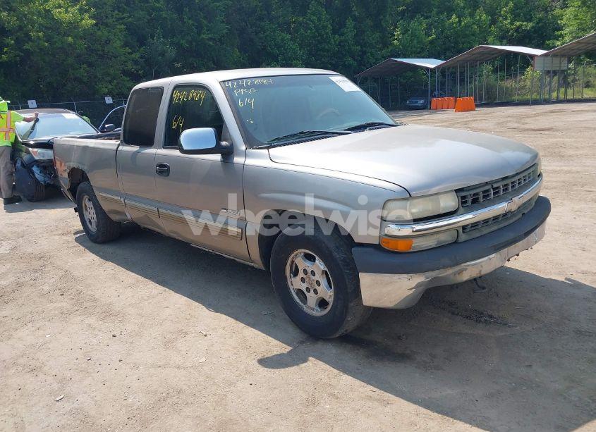 2001 Chevrolet Silverado 1500 LS (VIN 2GCEC19V411315584) main photo