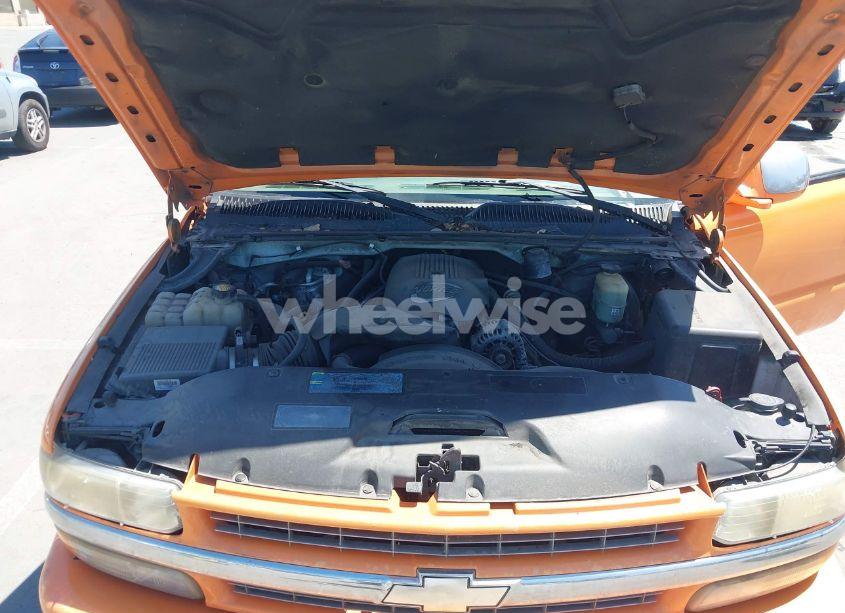 Photo 10 of 2001 Chevrolet Silverado 1500 LS (VIN 2GCEC19V411386445)