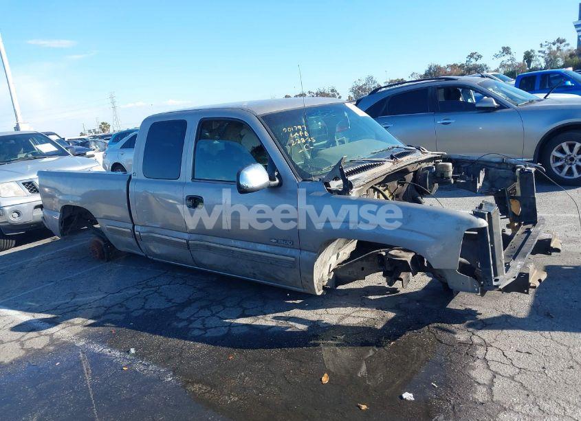 Photo 12 of 2002 Chevrolet Silverado 1500 LS (VIN 2GCEC19V421358727)