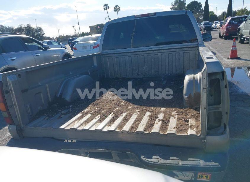 Photo 15 of 2002 Chevrolet Silverado 1500 LS (VIN 2GCEC19V421358727)