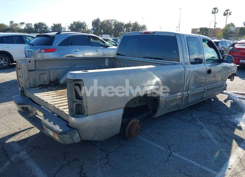 Photo 4 of 2002 Chevrolet Silverado 1500 LS (VIN 2GCEC19V421358727)