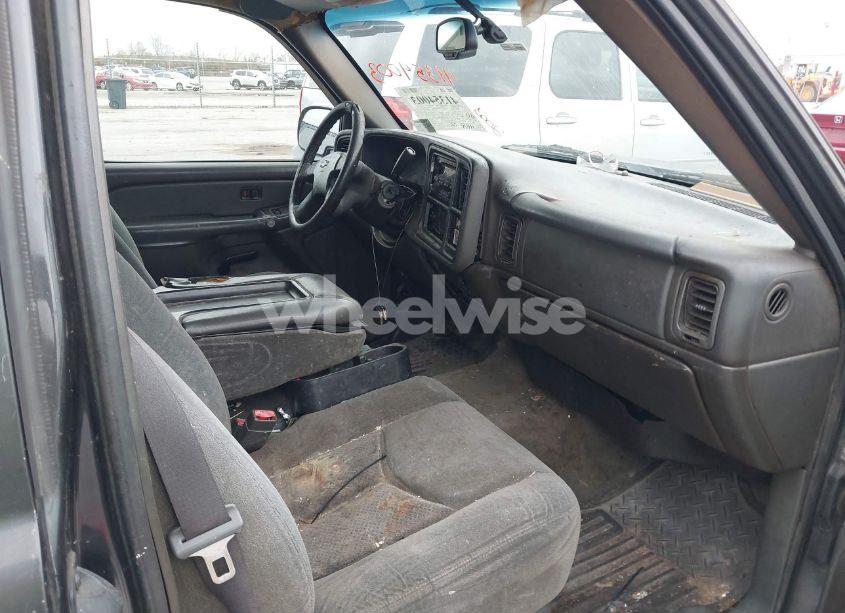 Photo 5 of 2003 Chevrolet Silverado 1500 LS (VIN 2GCEC19V431221403)