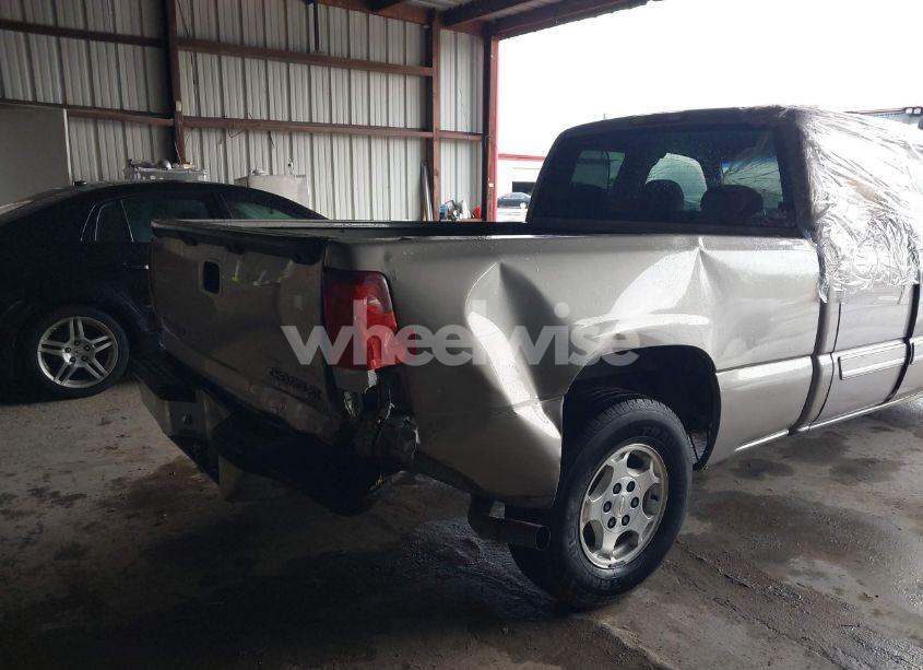 Photo 6 of 2003 Chevrolet Silverado 1500 LS (VIN 2GCEC19V431320822)