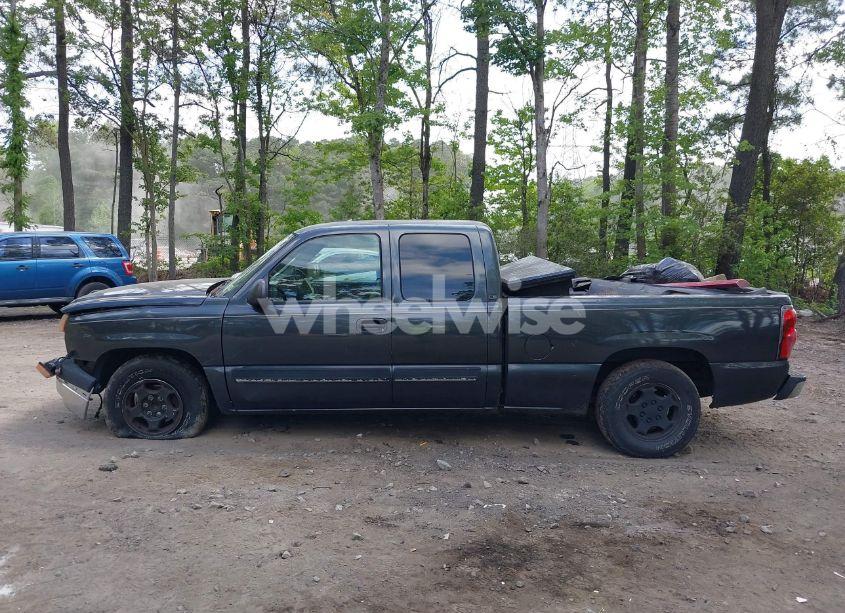 Photo 13 of 2004 Chevrolet Silverado 1500 LS (VIN 2GCEC19V441136966)