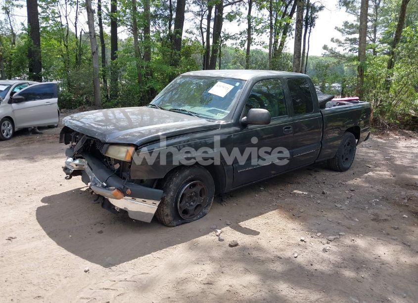 Photo 2 of 2004 Chevrolet Silverado 1500 LS (VIN 2GCEC19V441136966)
