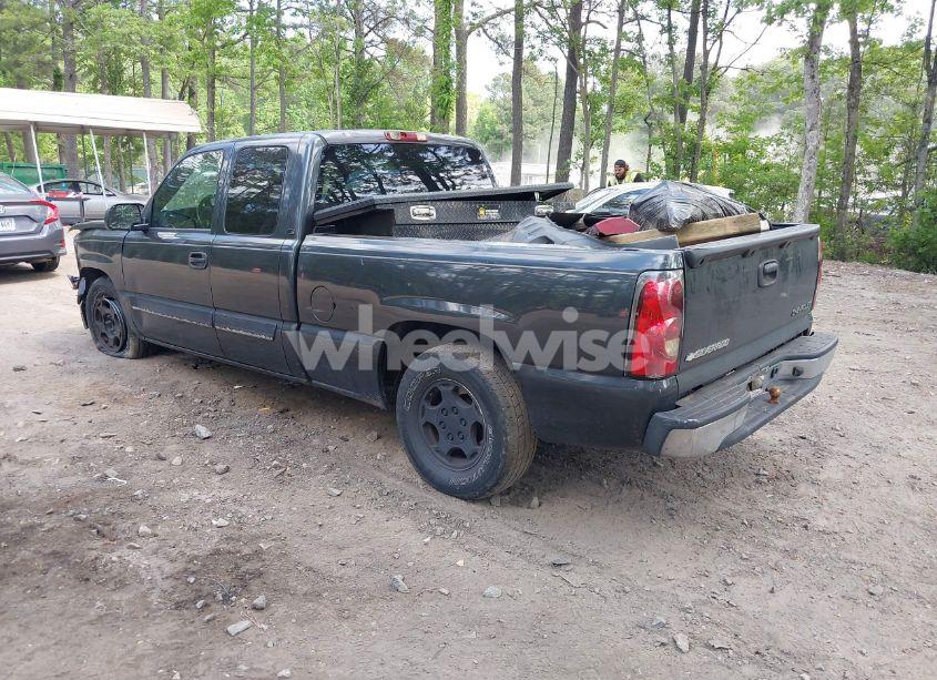 Photo 3 of 2004 Chevrolet Silverado 1500 LS (VIN 2GCEC19V441136966)