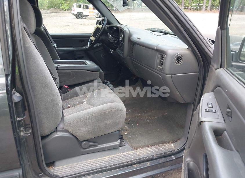 Photo 5 of 2004 Chevrolet Silverado 1500 LS (VIN 2GCEC19V441136966)