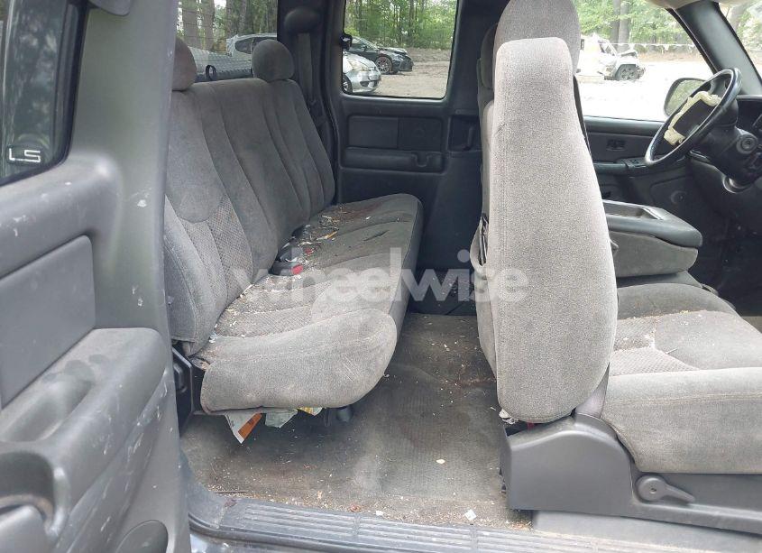 Photo 8 of 2004 Chevrolet Silverado 1500 LS (VIN 2GCEC19V441136966)