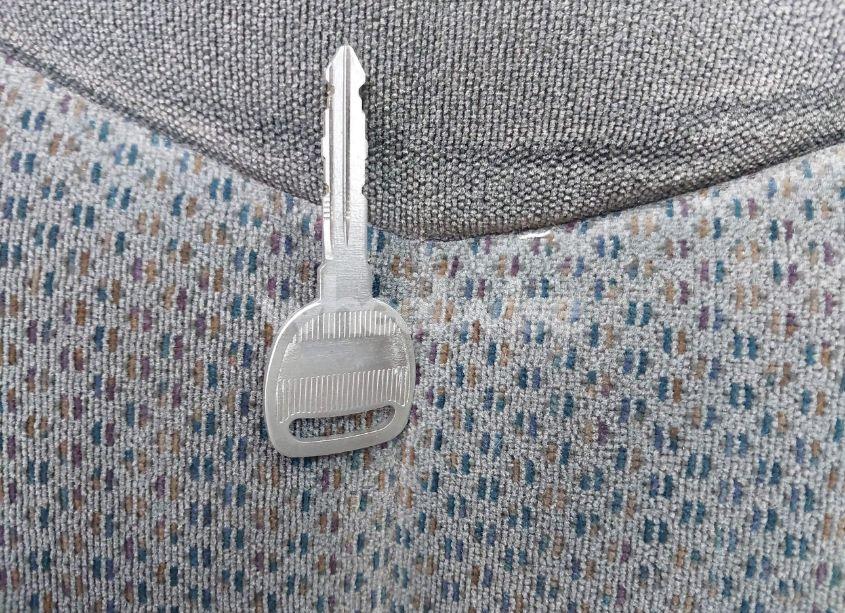 Photo 11 of 2004 Chevrolet Silverado 1500 LS (VIN 2GCEC19V441400574)