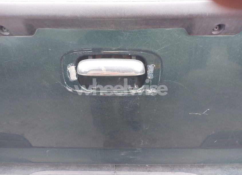 Photo 13 of 2004 Chevrolet Silverado 1500 LS (VIN 2GCEC19V441400574)