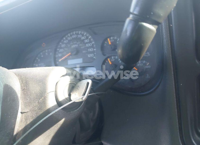 Photo 11 of 2005 Chevrolet Silverado 1500 LS (VIN 2GCEC19V451292183)