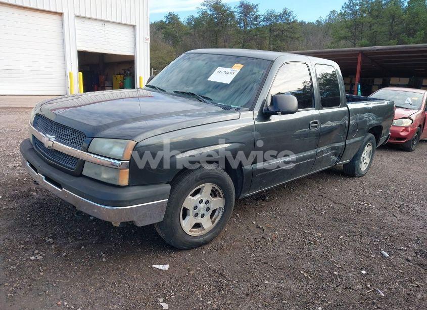 Photo 2 of 2005 Chevrolet Silverado 1500 LS (VIN 2GCEC19V451292183)