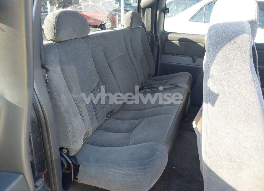 Photo 8 of 2005 Chevrolet Silverado 1500 LS (VIN 2GCEC19V451292183)