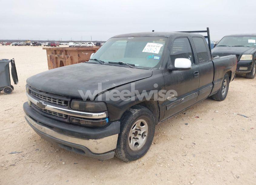 Photo 2 of 1999 Chevrolet Silverado 1500 LS (VIN 2GCEC19V4X1151214)
