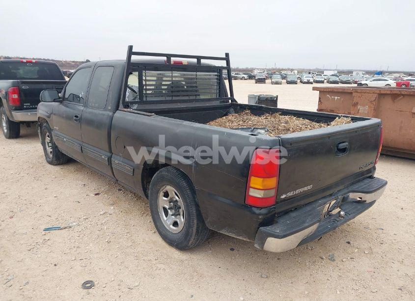 Photo 3 of 1999 Chevrolet Silverado 1500 LS (VIN 2GCEC19V4X1151214)