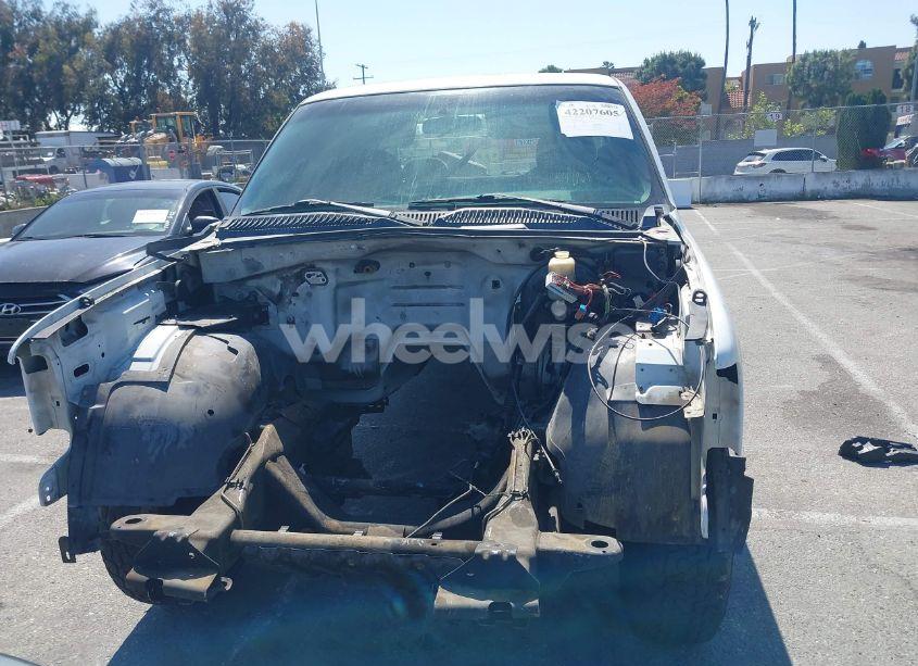 Photo 12 of 1999 Chevrolet Silverado 1500 LS (VIN 2GCEC19V4X1231354)