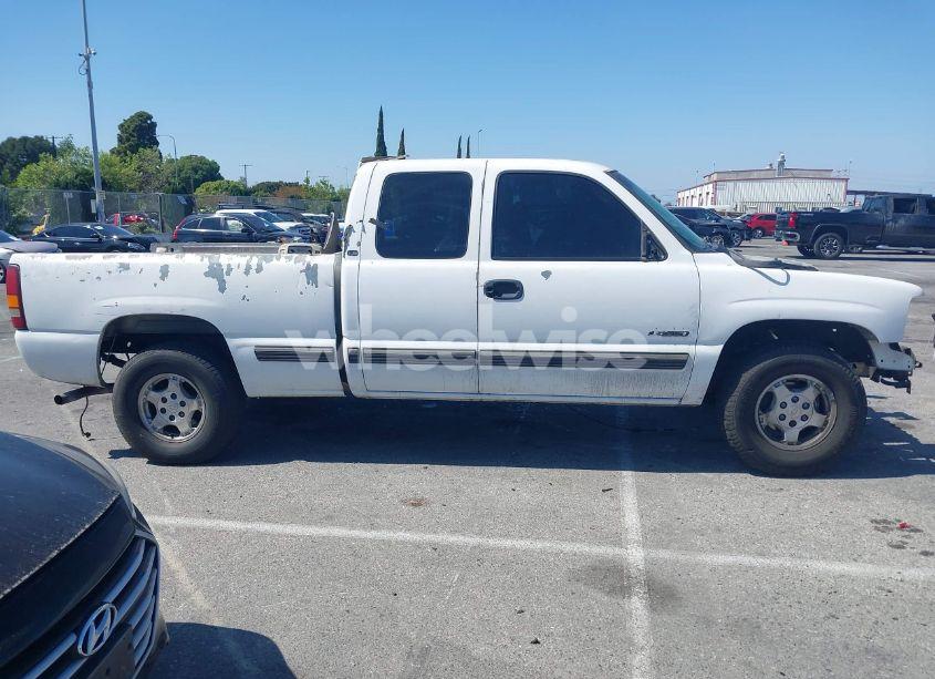 Photo 13 of 1999 Chevrolet Silverado 1500 LS (VIN 2GCEC19V4X1231354)