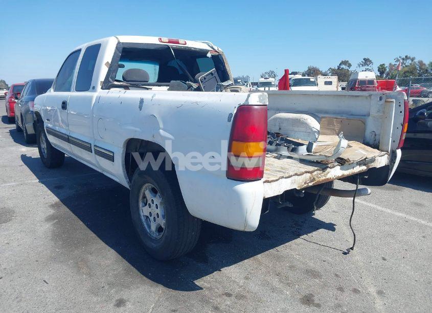 Photo 3 of 1999 Chevrolet Silverado 1500 LS (VIN 2GCEC19V4X1231354)