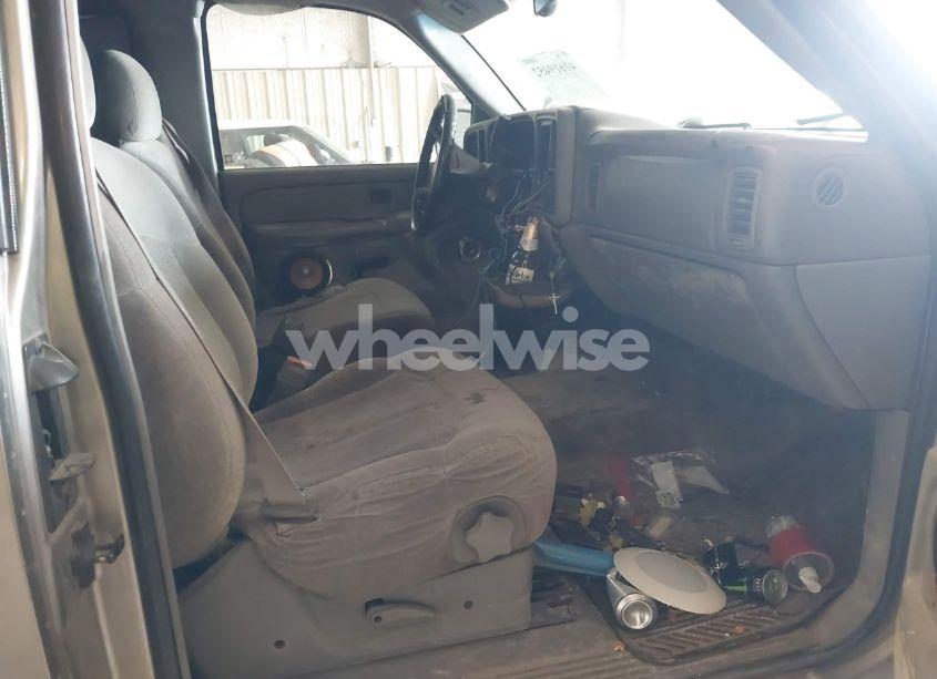 Photo 5 of 2000 Chevrolet Silverado 1500 LS (VIN 2GCEC19V4Y1308080)