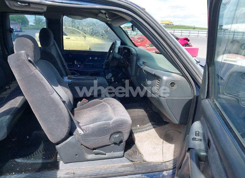 Photo 5 of 2001 Chevrolet Silverado 1500 LS (VIN 2GCEC19V511144828)