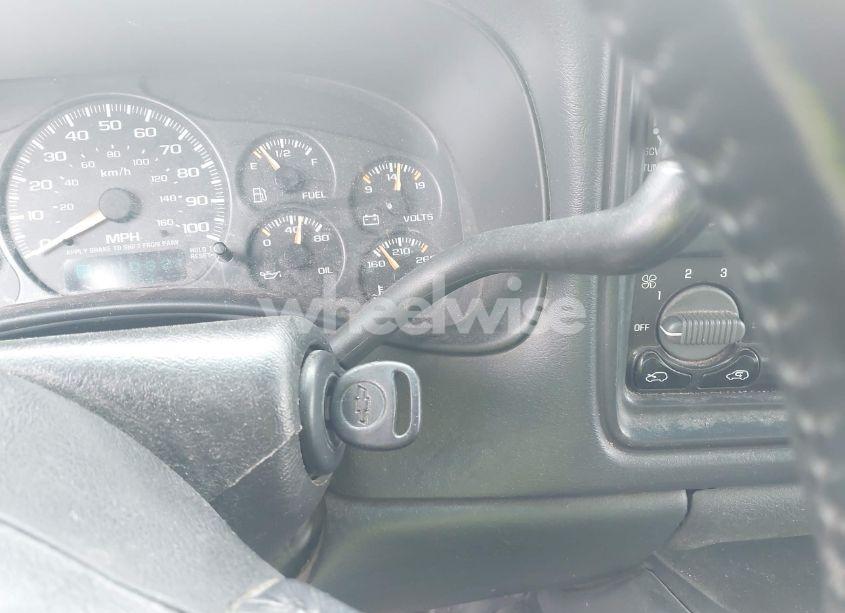 Photo 11 of 2002 Chevrolet Silverado 1500 LS (VIN 2GCEC19V521311450)