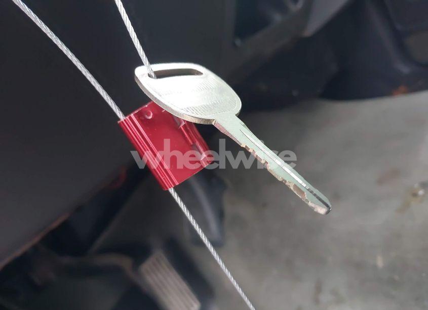 Photo 11 of 2004 Chevrolet Silverado 1500 LS (VIN 2GCEC19V541228703)