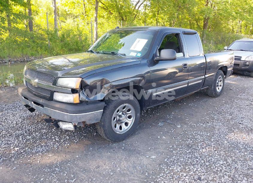 Photo 2 of 2005 Chevrolet Silverado 1500 LS (VIN 2GCEC19V551250024)