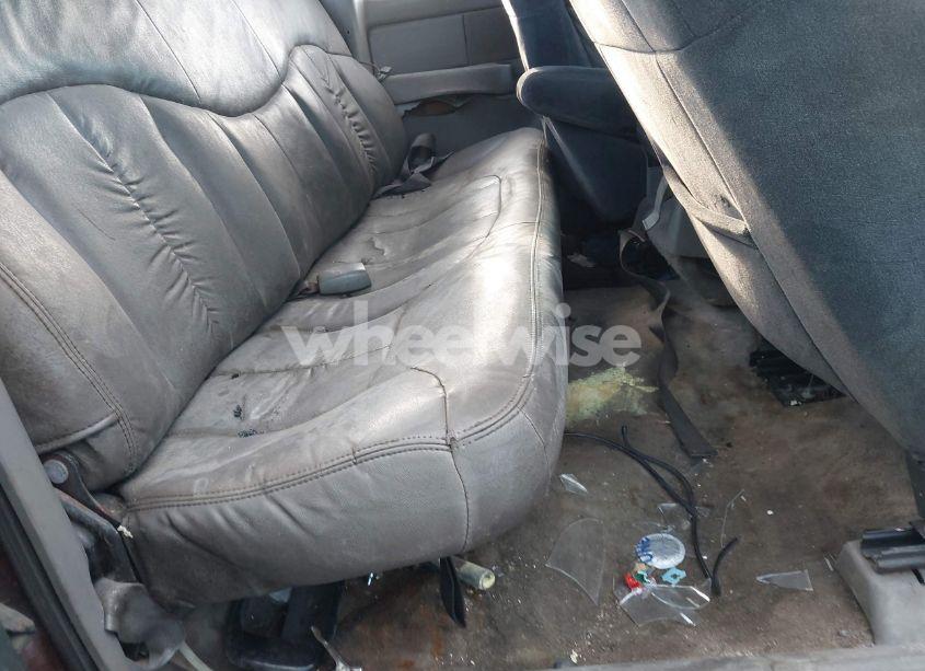 Photo 8 of 1999 Chevrolet Silverado 1500 LS (VIN 2GCEC19V5X1231797)