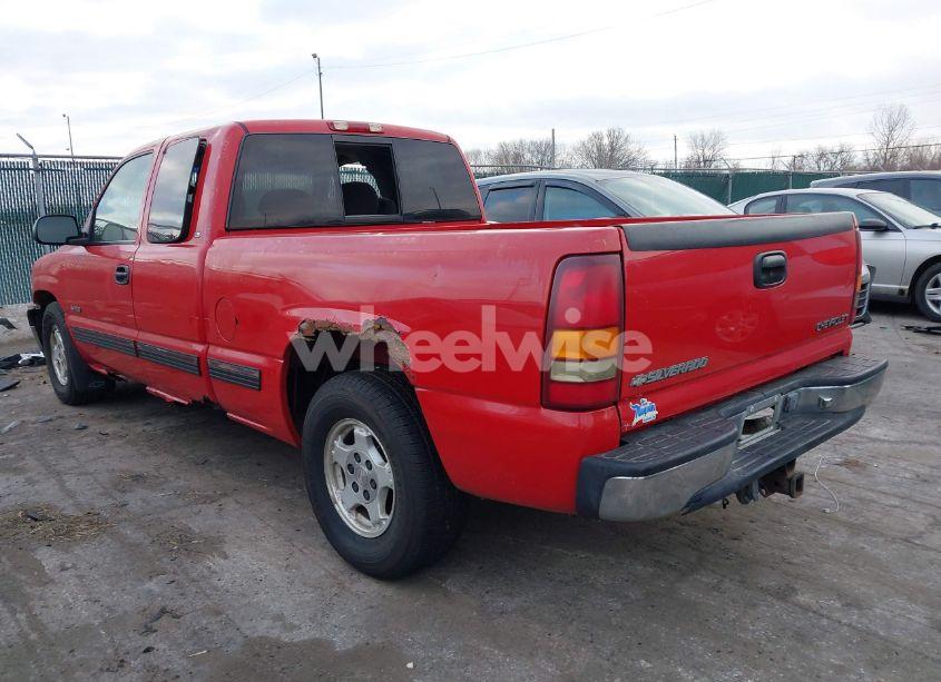 Photo 3 of 1999 Chevrolet Silverado 1500 LS (VIN 2GCEC19V5X1267196)