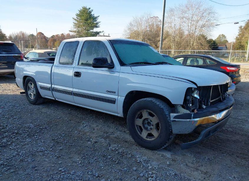2001 Chevrolet Silverado 1500 LS (VIN 2GCEC19V611134180) main photo