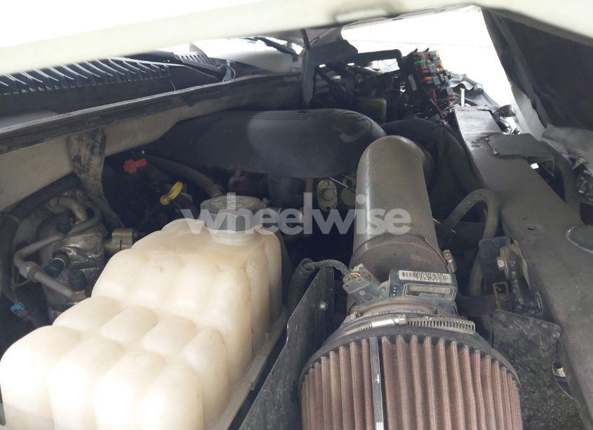 Photo 10 of 2002 Chevrolet Silverado 1500 LS (VIN 2GCEC19V621162322)