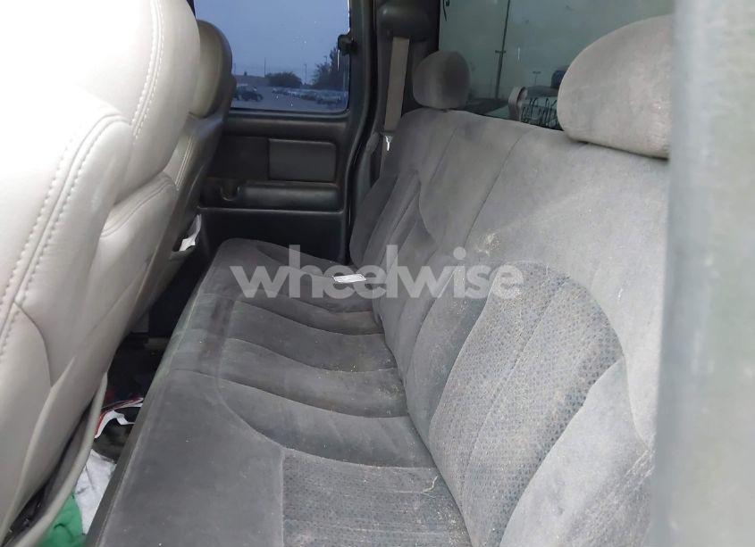 Photo 8 of 2002 Chevrolet Silverado 1500 LS (VIN 2GCEC19V621162322)