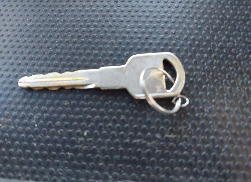 Photo 11 of 2002 Chevrolet Silverado 1500 LS (VIN 2GCEC19V621332341)