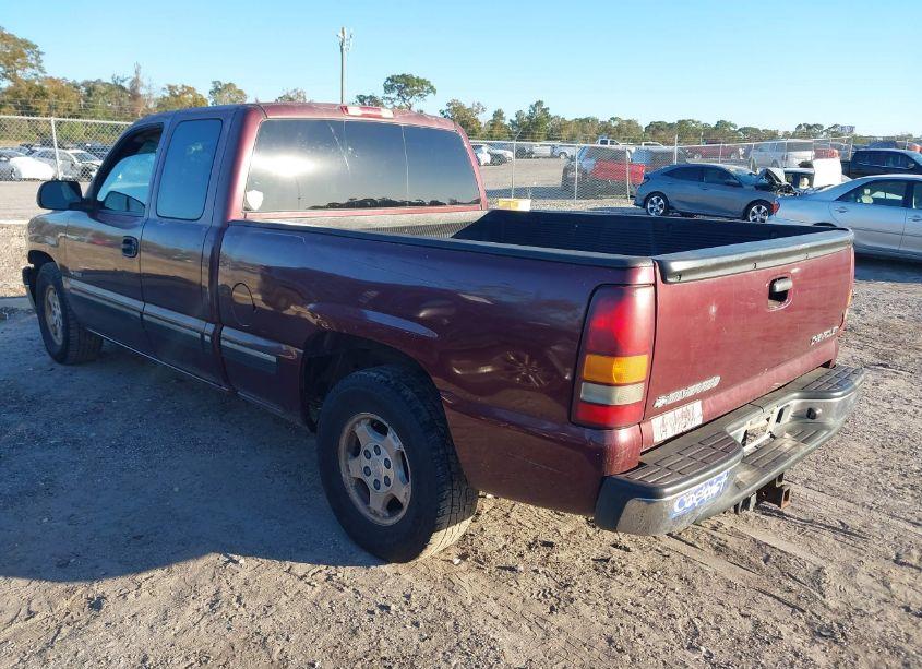 Photo 3 of 2002 Chevrolet Silverado 1500 LS (VIN 2GCEC19V621332341)