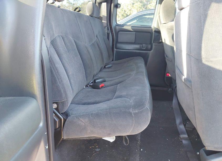 Photo 8 of 2002 Chevrolet Silverado 1500 LS (VIN 2GCEC19V621332341)