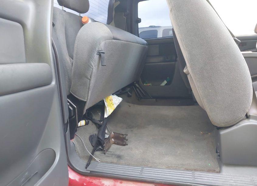 Photo 8 of 2004 Chevrolet Silverado 1500 LS (VIN 2GCEC19V641110787)