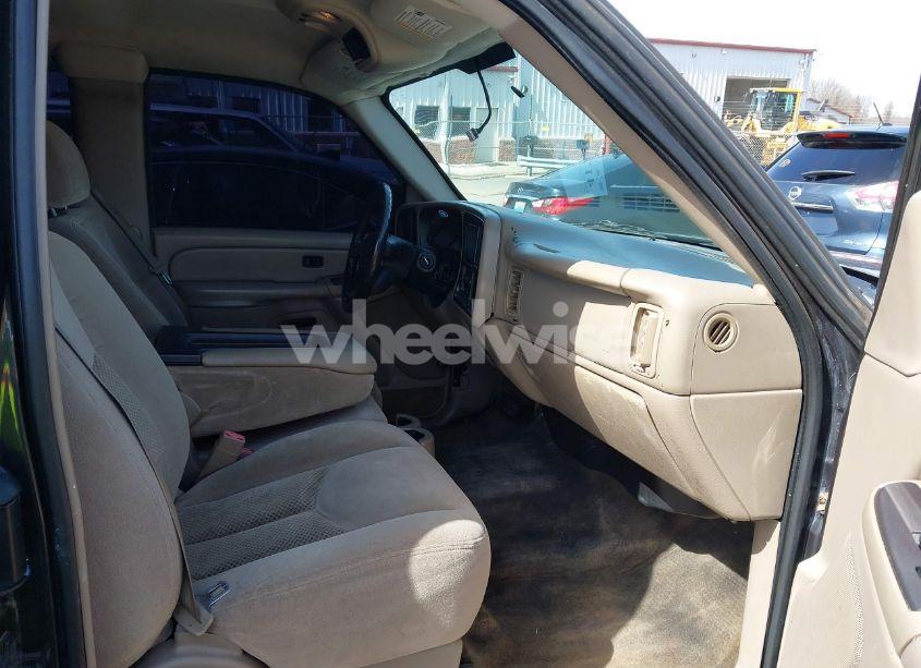 Photo 5 of 2004 Chevrolet Silverado 1500 LS (VIN 2GCEC19V641155566)