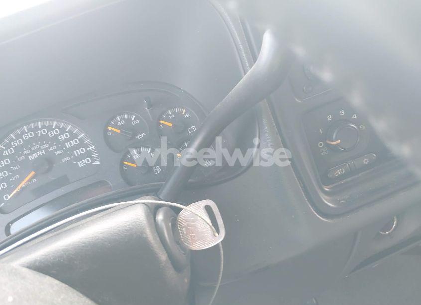 Photo 11 of 2005 Chevrolet Silverado 1500 LS (VIN 2GCEC19V651397064)