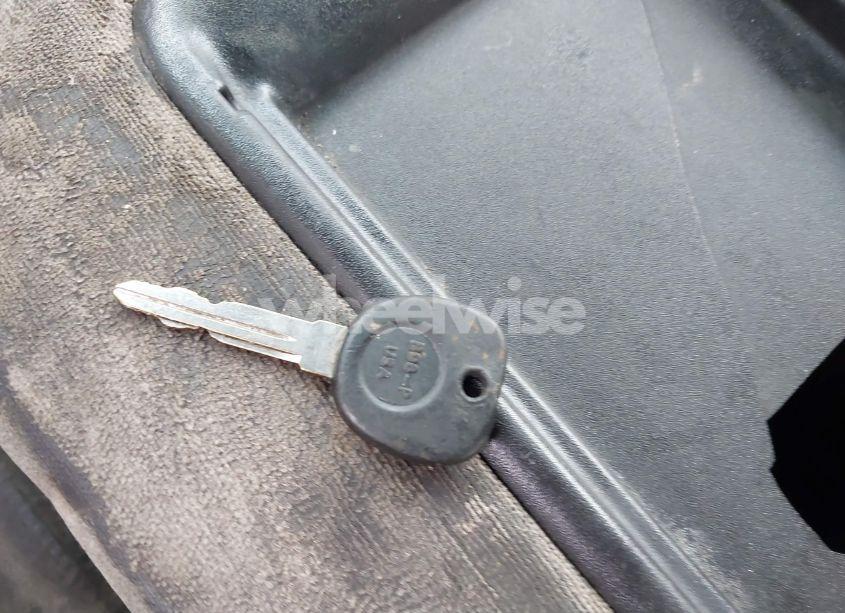 Photo 11 of 2000 Chevrolet Silverado 1500 LS (VIN 2GCEC19V6Y1302734)