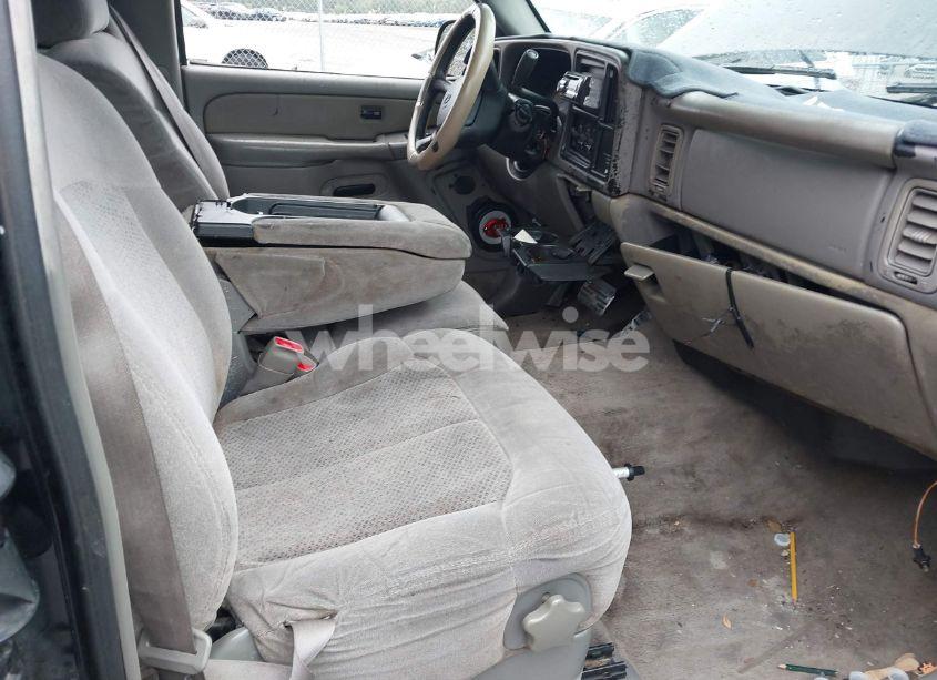 Photo 5 of 2000 Chevrolet Silverado 1500 LS (VIN 2GCEC19V6Y1302734)