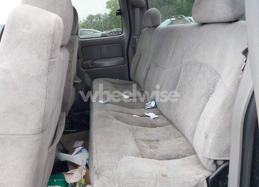 Photo 8 of 2000 Chevrolet Silverado 1500 LS (VIN 2GCEC19V6Y1302734)